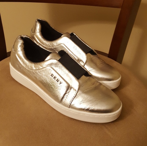 dkny silver shoes